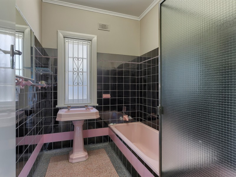 230 Shaw Road, Wavell Heights QLD 4012