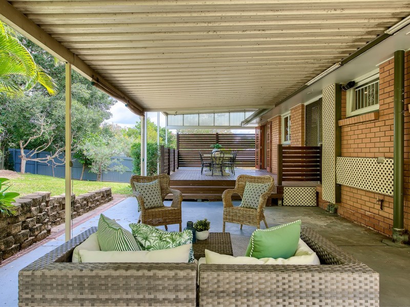 15 Gemalla Street, Stafford Heights QLD 4053