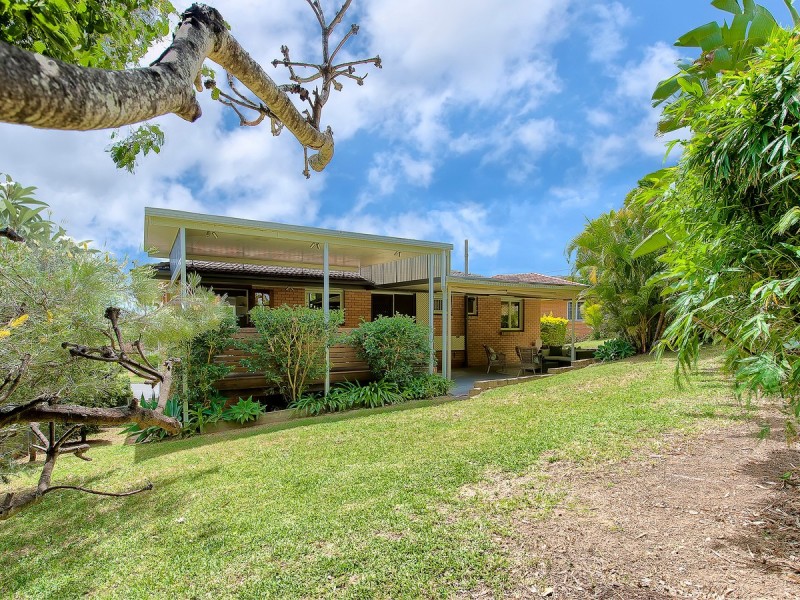 15 Gemalla Street, Stafford Heights QLD 4053