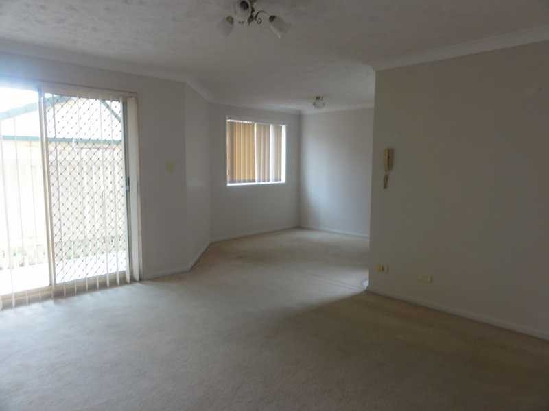 1/52 Bower Street, Annerley QLD 4103