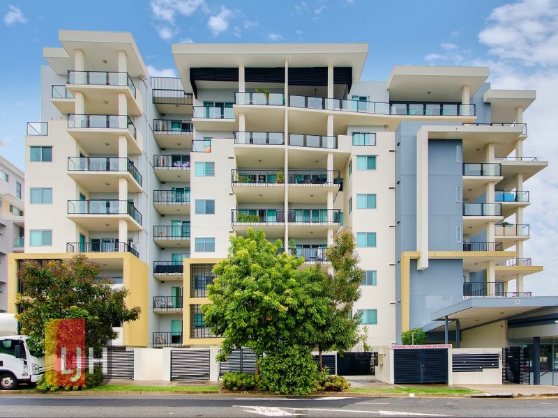 Unit 4/1 Kingsmill Street, Chermside QLD 4032