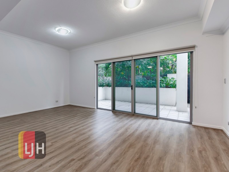 Unit 4/1 Kingsmill Street, Chermside QLD 4032