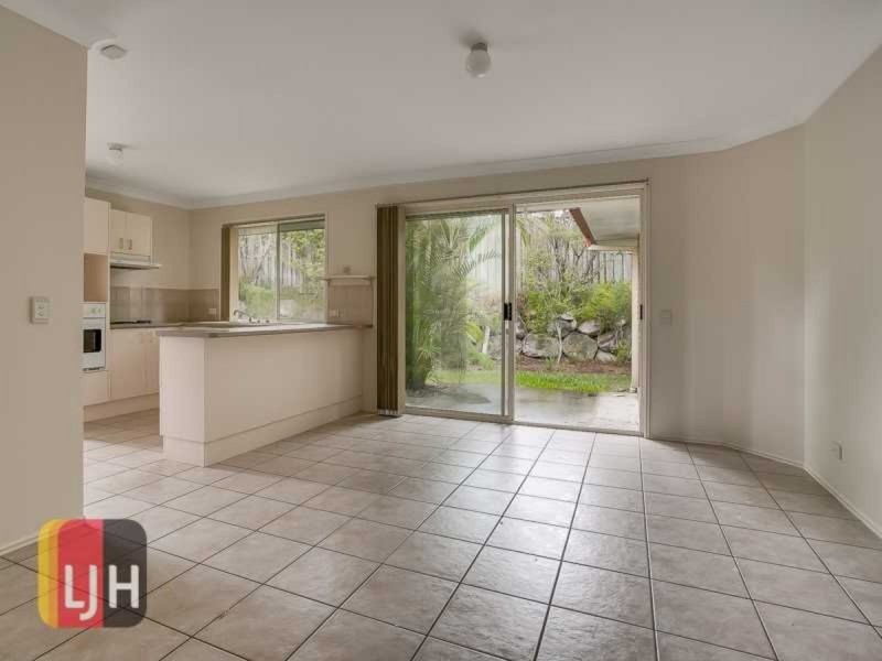 8 Perkins Street, Calamvale QLD 4116