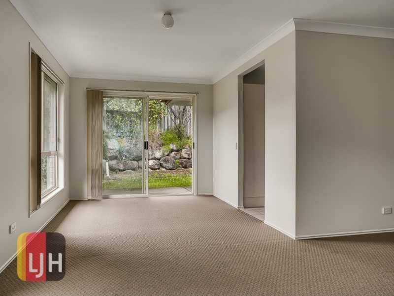 8 Perkins Street, Calamvale QLD 4116