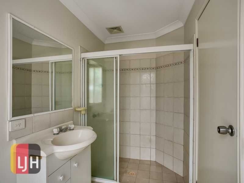 8 Perkins Street, Calamvale QLD 4116