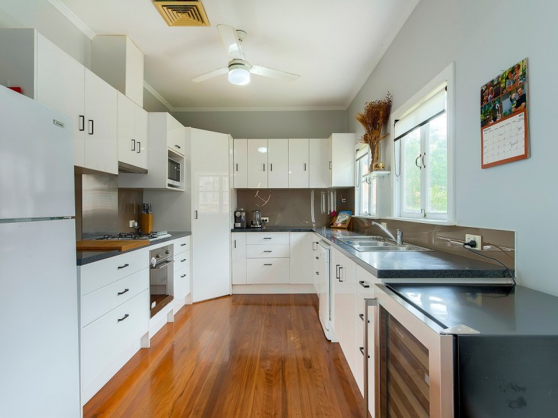 367 Webster Road, Stafford Heights QLD 4053