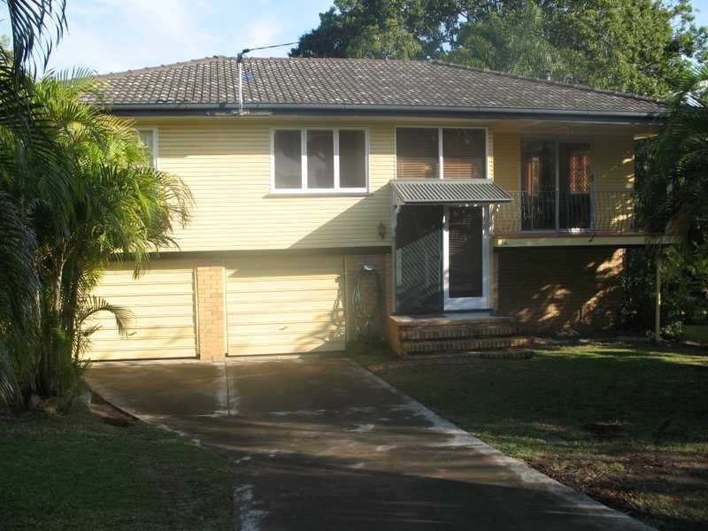 16 Chaplin Street, Stafford Heights QLD 4053