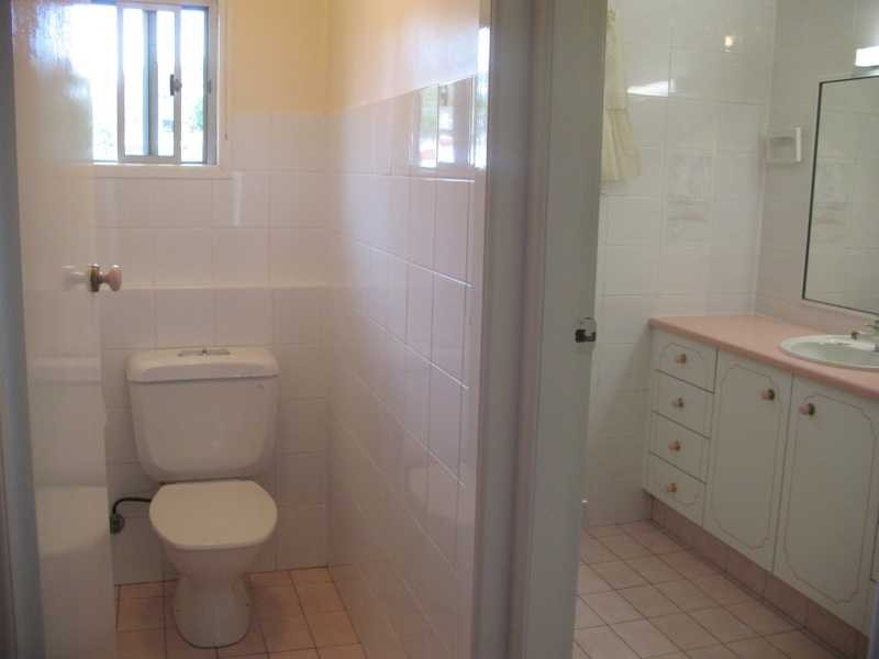 16 Chaplin Street, Stafford Heights QLD 4053