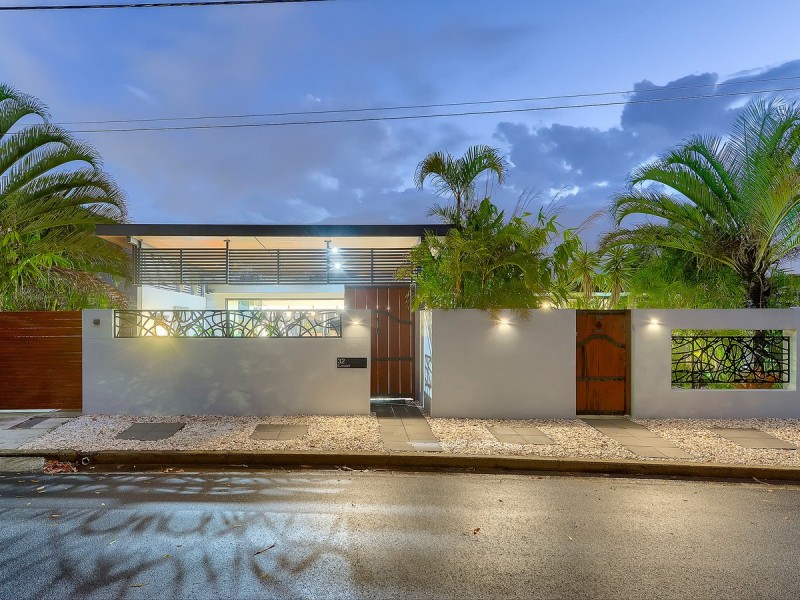 32 Caratel Street, Stafford Heights QLD 4053