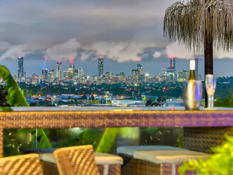 32 Caratel Street, Stafford Heights QLD 4053