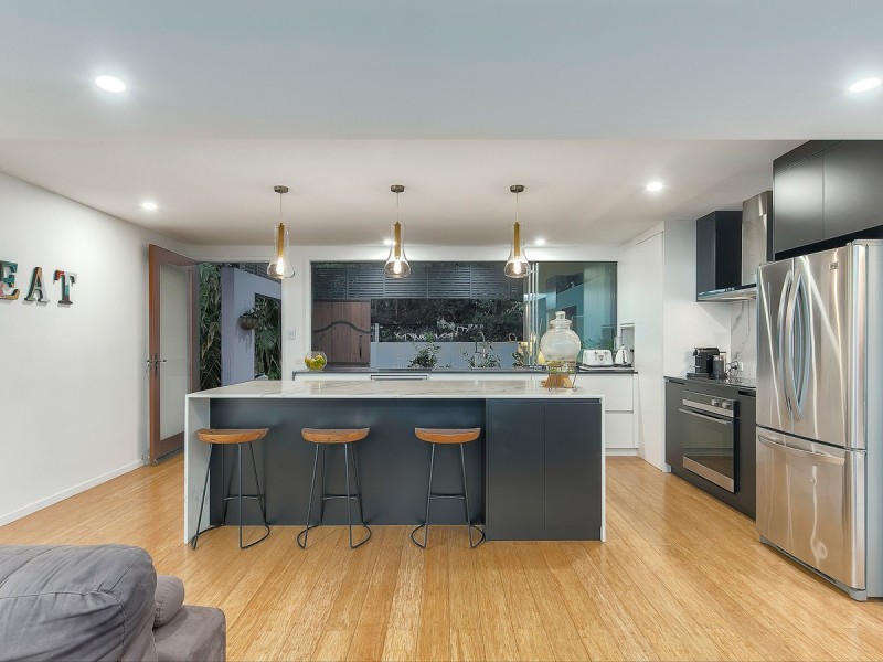 32 Caratel Street, Stafford Heights QLD 4053