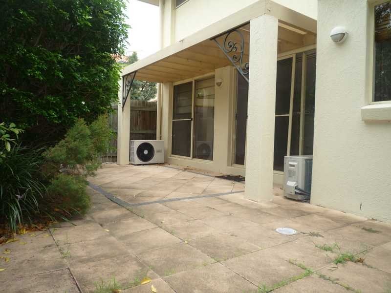 6/108 Days Road, Grange QLD 4051