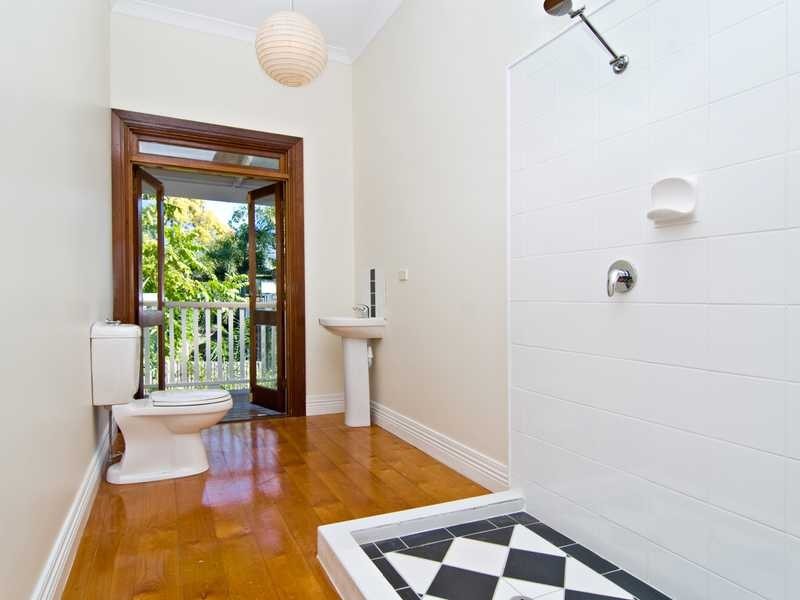 61 Woodland Street, Ashgrove QLD 4060