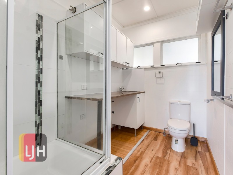 14 Koolewong Street, Stafford Heights QLD 4053