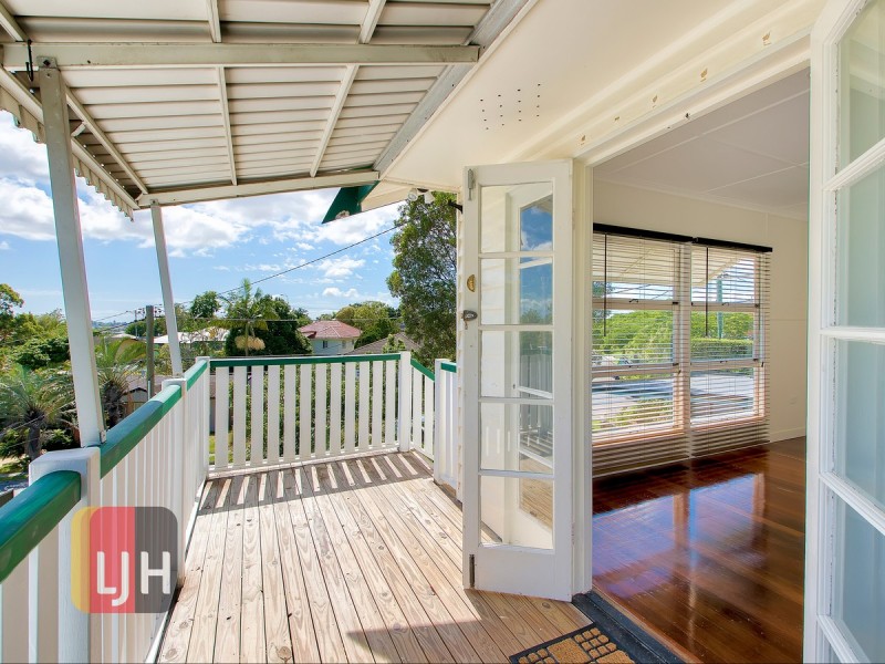 14 Koolewong Street, Stafford Heights QLD 4053