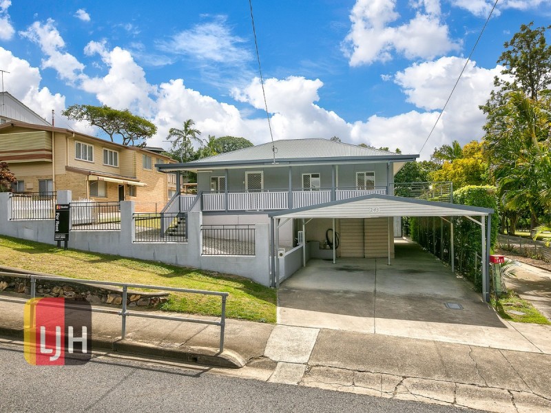 243 Kitchener Road, Stafford Heights QLD 4053