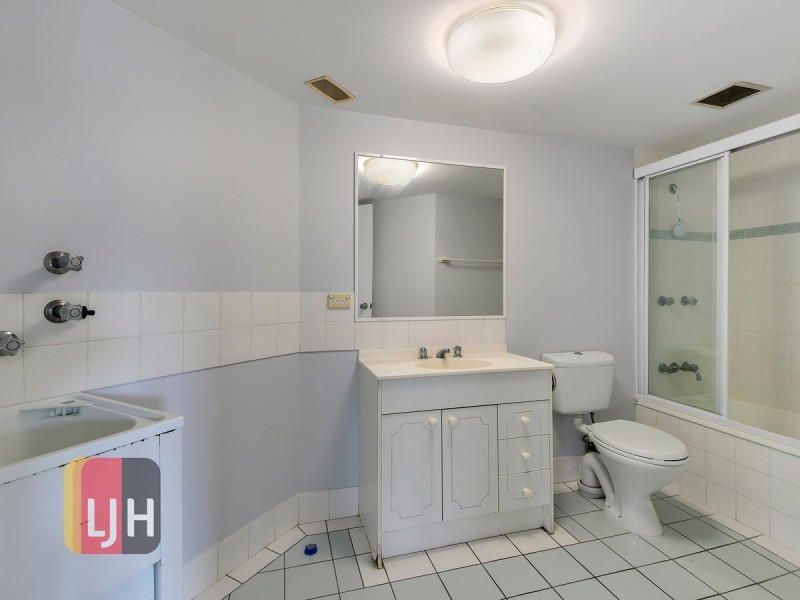 4/5 Laura Street, Lutwyche QLD 4030