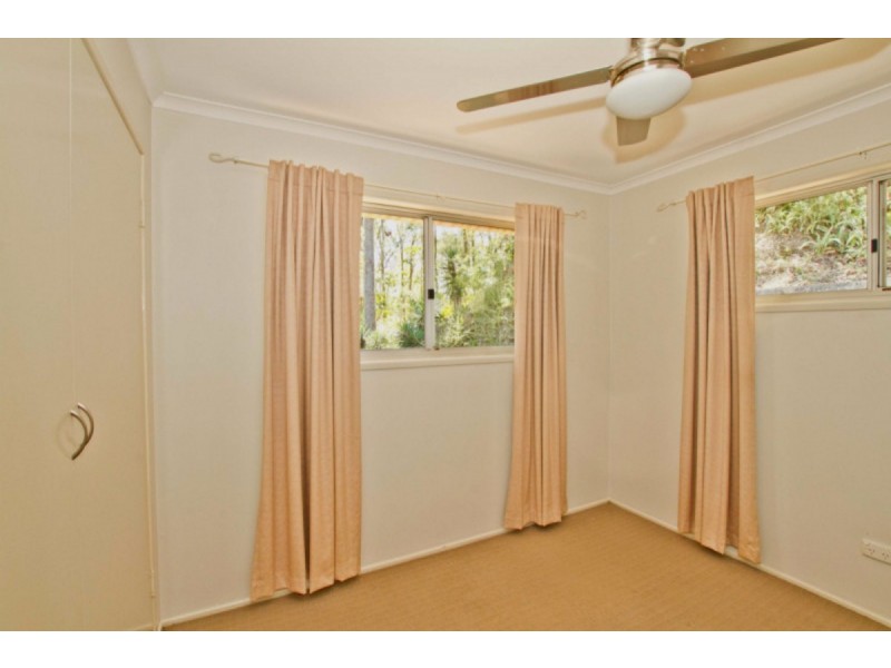 11 Caesar Road, Ferny Hills QLD 4055