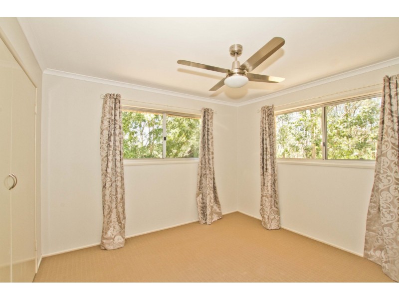 11 Caesar Road, Ferny Hills QLD 4055