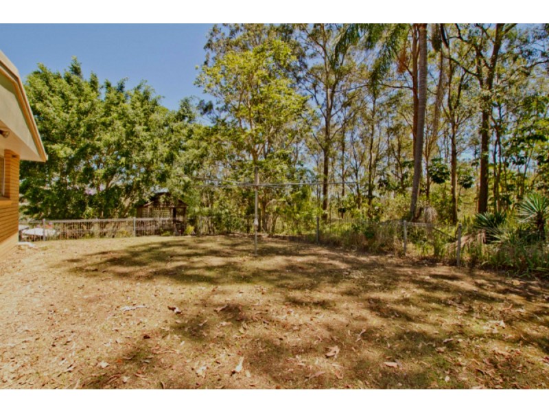 11 Caesar Road, Ferny Hills QLD 4055