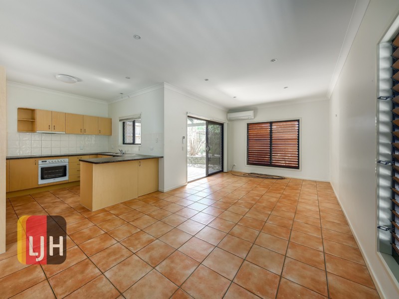 2/106 Broughton Road, Kedron QLD 4031