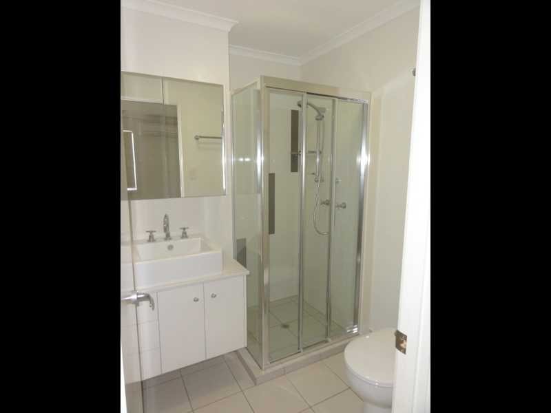 2/15 Binkar Street, Chermside QLD 4032