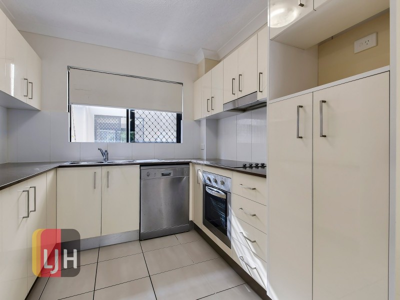 2/28 Bradley Avenue, Kedron QLD 4031