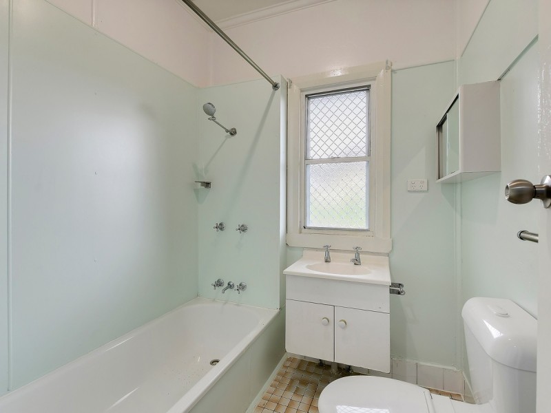 123 Clifford Street, Stafford Heights QLD 4053