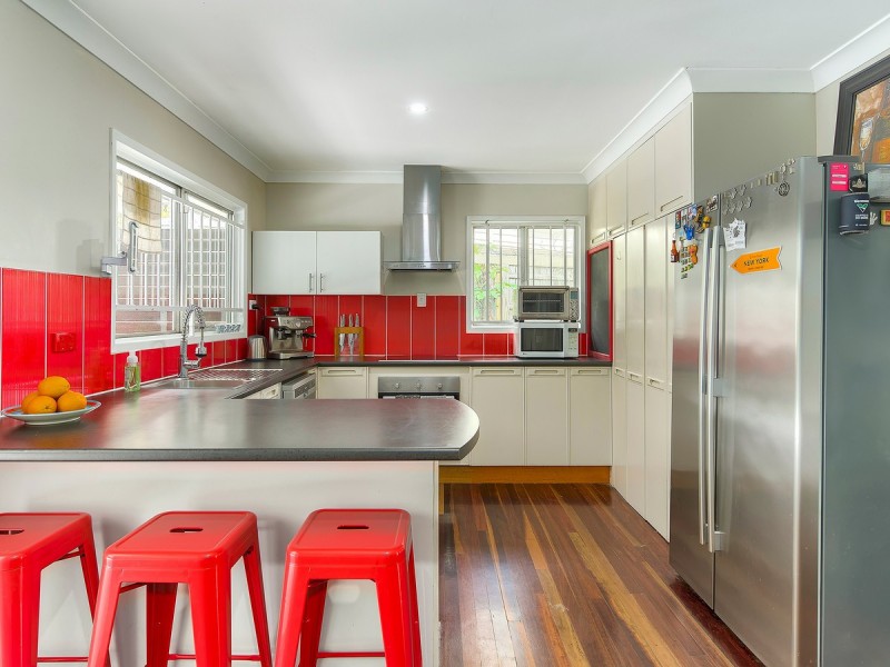 3 Halton Street, Stafford Heights QLD 4053