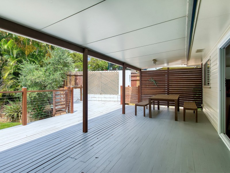 3 Halton Street, Stafford Heights QLD 4053