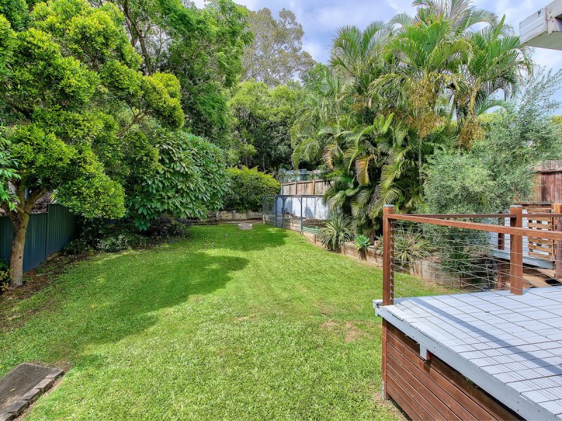 3 Halton Street, Stafford Heights QLD 4053