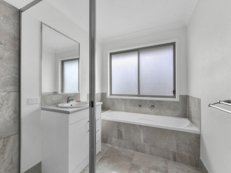 11 Minimine Street, Stafford QLD 4053