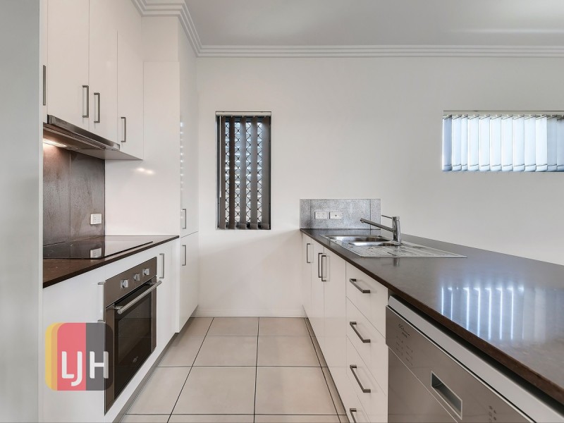 4/2 Rowell Street, Zillmere QLD 4034