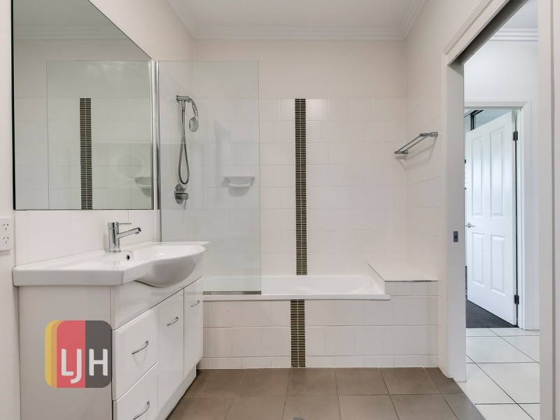 4/2 Rowell Street, Zillmere QLD 4034