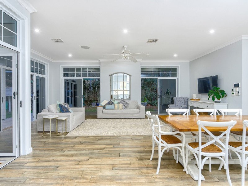 53 Tenth Avenue, Kedron QLD 4031