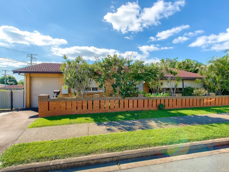 1 Jacaranda Drive, Albany Creek QLD 4035