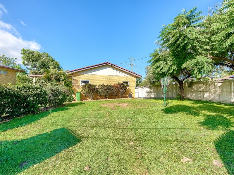 1 Jacaranda Drive, Albany Creek QLD 4035