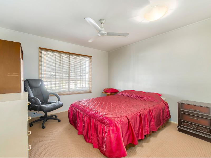 1 Jacaranda Drive, Albany Creek QLD 4035