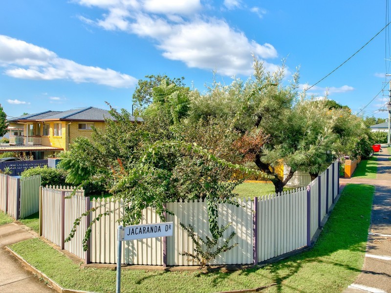 1 Jacaranda Drive, Albany Creek QLD 4035