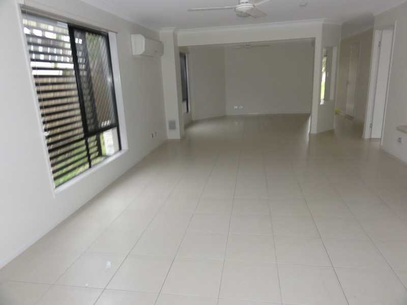 8 Lewis Street, Clayfield QLD 4011