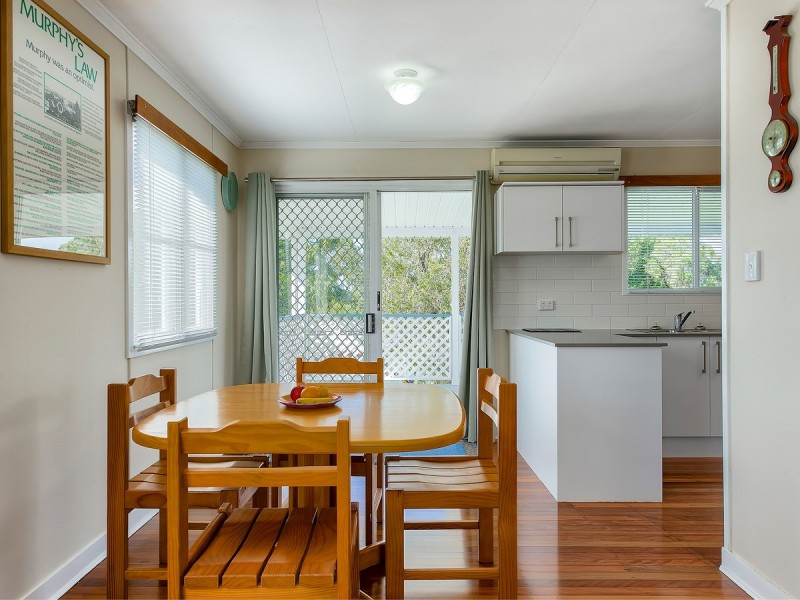 9 Brewster Street, Stafford Heights QLD 4053