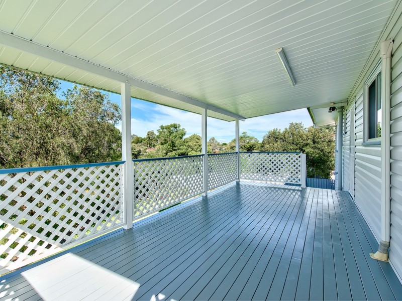 9 Brewster Street, Stafford Heights QLD 4053