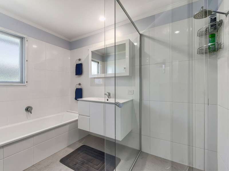 9 Brewster Street, Stafford Heights QLD 4053