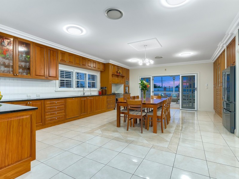 106 Scott Street, Stafford Heights QLD 4053