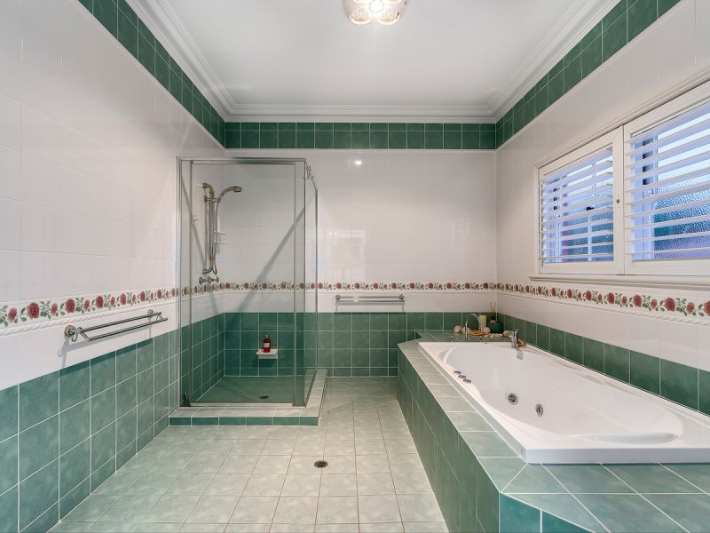 106 Scott Street, Stafford Heights QLD 4053