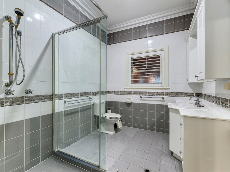 106 Scott Street, Stafford Heights QLD 4053