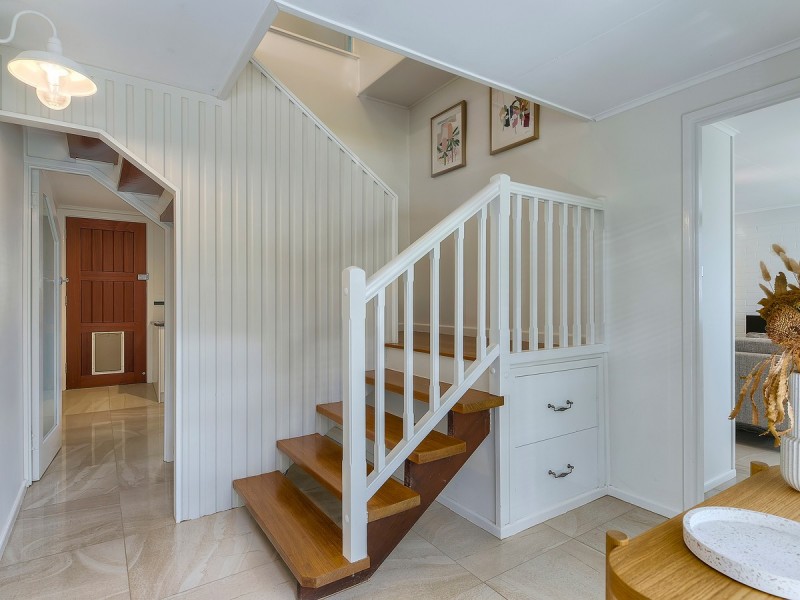 1 Redgrave Street, Stafford Heights QLD 4053