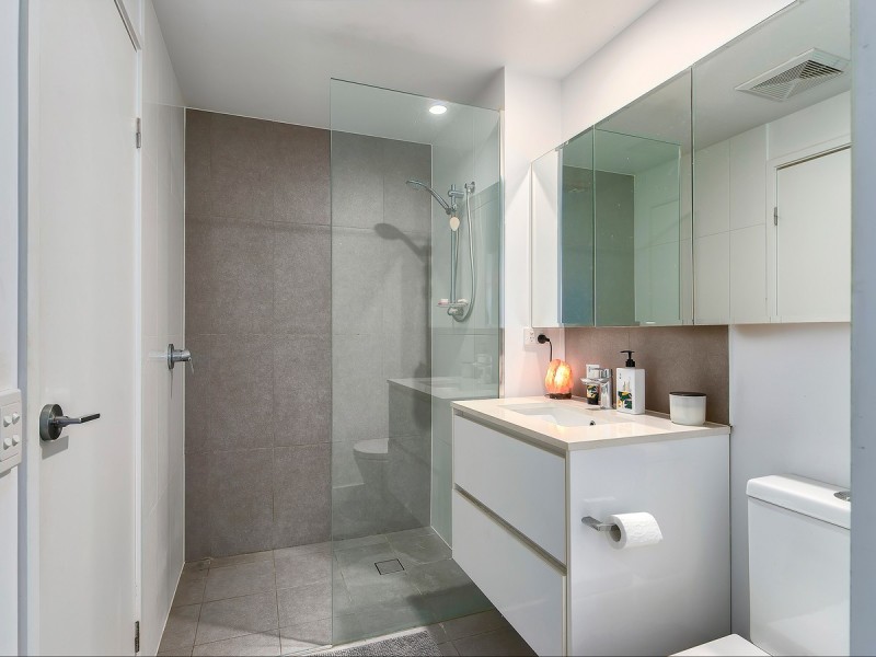 303/9 Le Geyt Street, Windsor QLD 4030