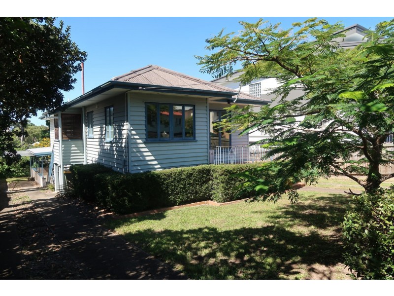 7 Binkar Street, Chermside QLD 4032
