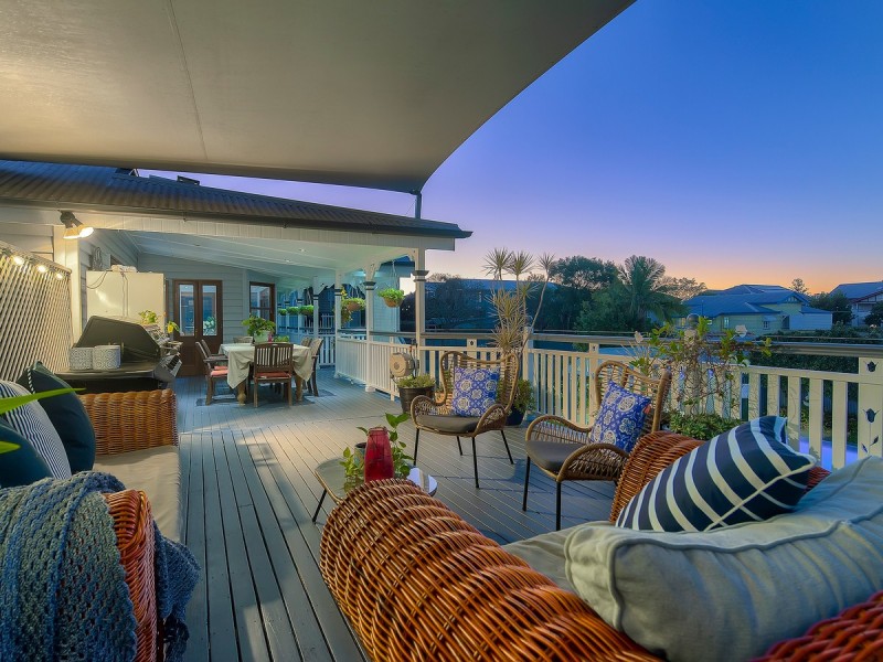 18 Seventh Avenue, Kedron QLD 4031